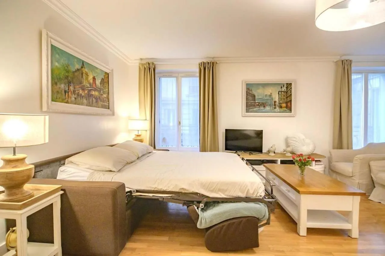 Apartmán Le Regal Elysees Paříž Francie